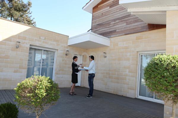 女性房地產經紀人的崛起與年輕一代的置業新趨勢